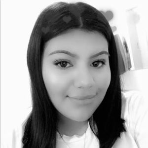 Meet your Posher, Nayeli